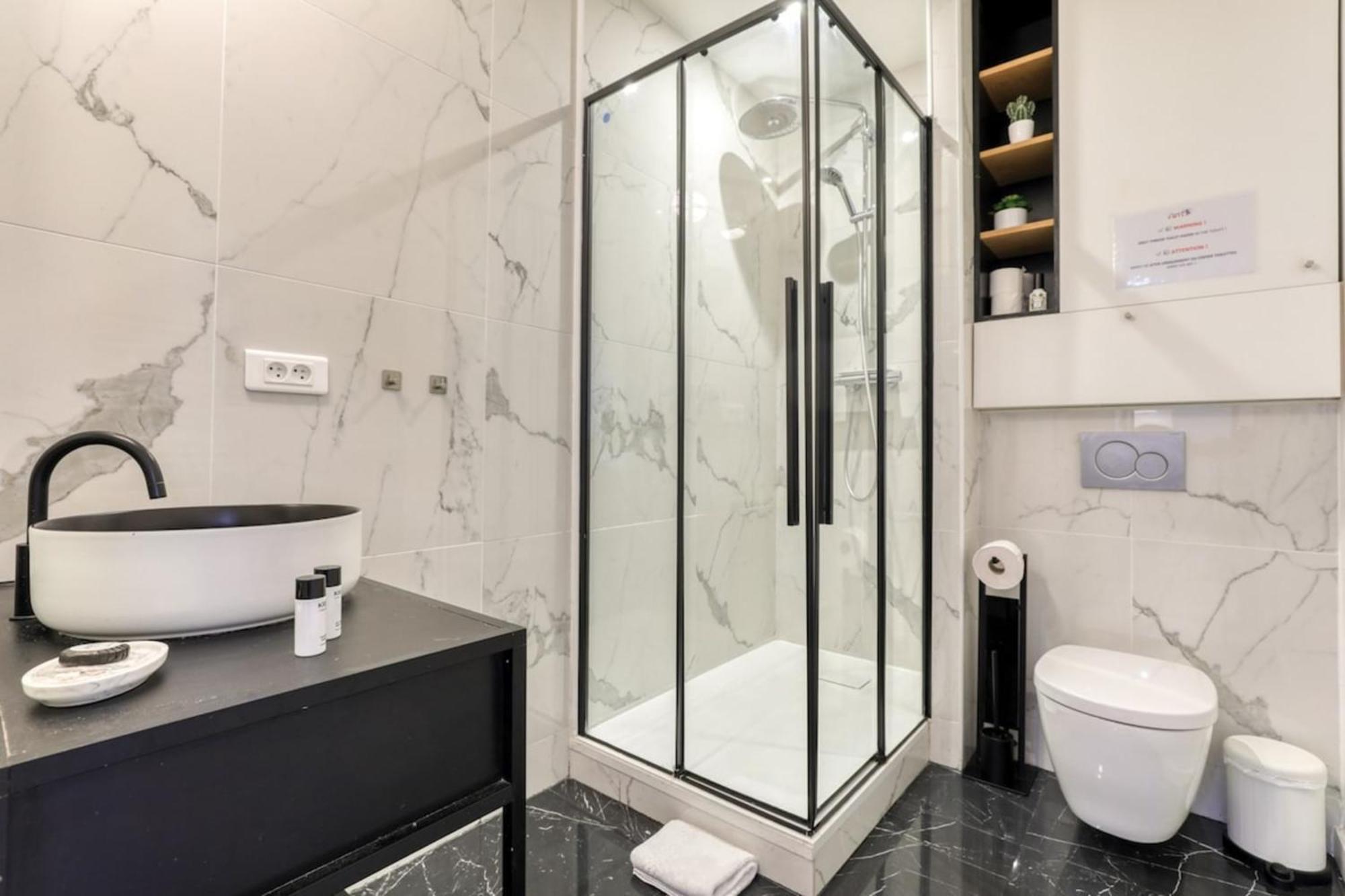 Apartment Pink Design 2bdr Flat In The Heart Of Bastille *
